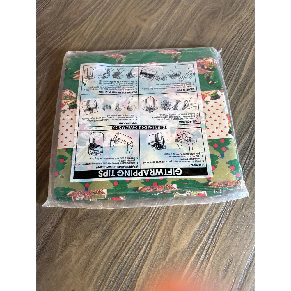 VTG 1960s FFR Corp Christmas Gift Wrap 14 Sheets New 7 Designs 50SF Sealed USA